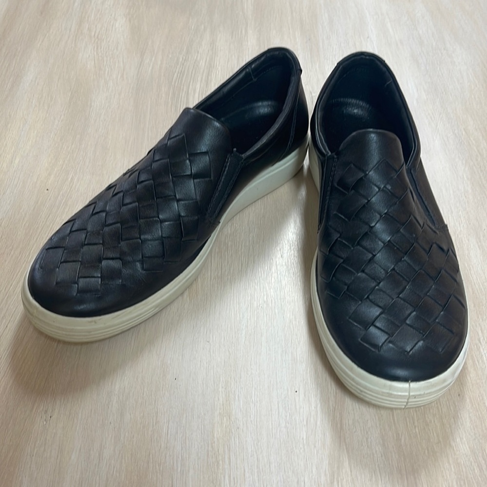 Ecco Women’s Leather Woven Slip Sneaker